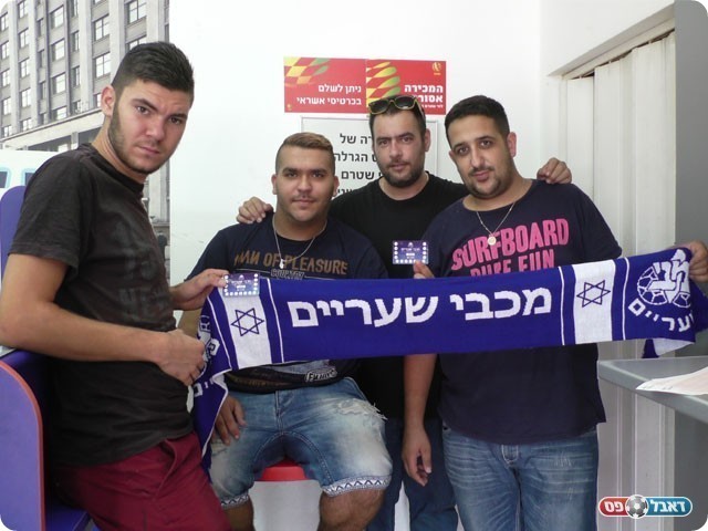 תכננו את מופע הפתיחה. אוהדי שעריים בשירקן (שקד מורג)